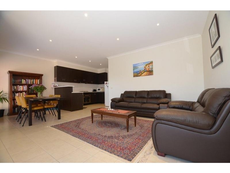 3/120 Suffolk Street, Maidstone VIC 3012