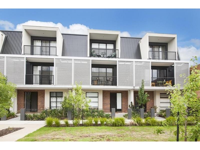 8/20 Hewitt Avenue, Footscray VIC 3011