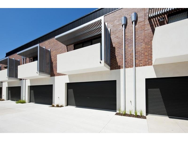 8/20 Hewitt Avenue, Footscray VIC 3011