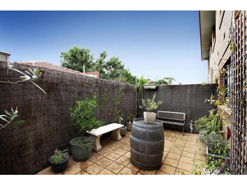 7/27 Hobbs Street, Seddon VIC 3011