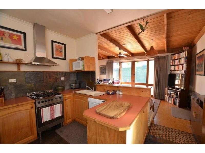 66 Charles Street, Seddon VIC 3011