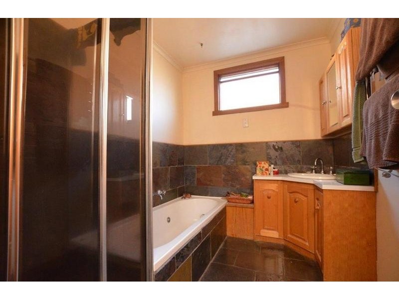 66 Charles Street, Seddon VIC 3011