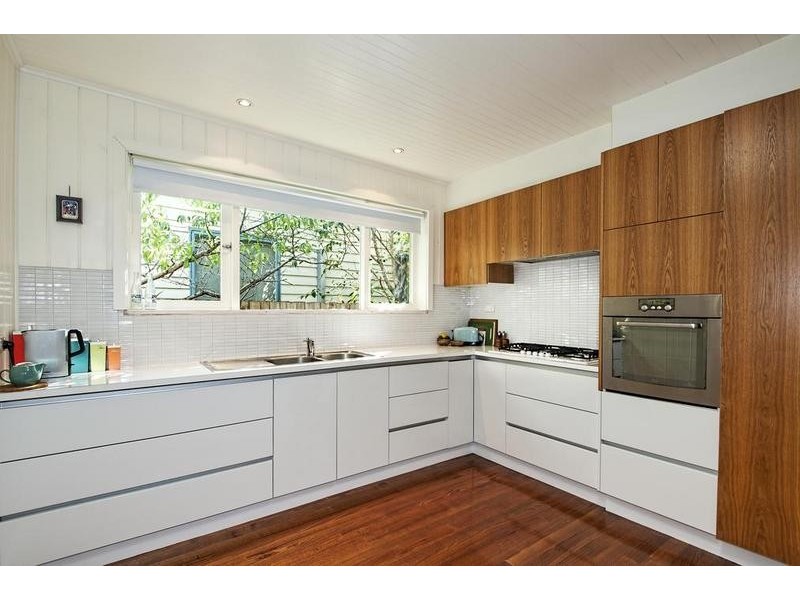 13 Gamon Street, Seddon VIC 3011