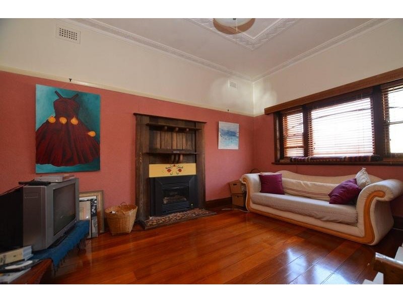 8 Norfolk Street, Yarraville VIC 3013