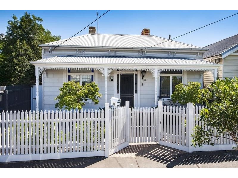 18 Empress Avenue, Kingsville VIC 3012