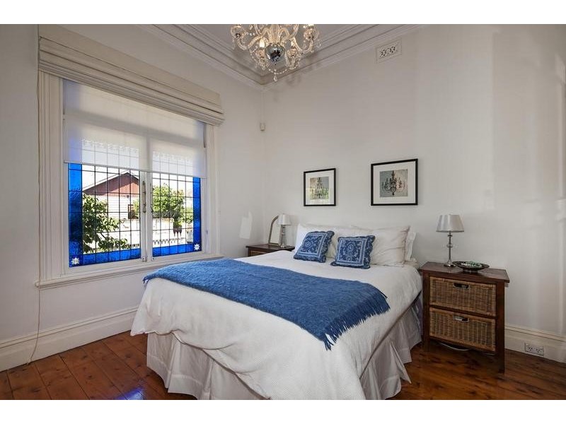 18 Empress Avenue, Kingsville VIC 3012