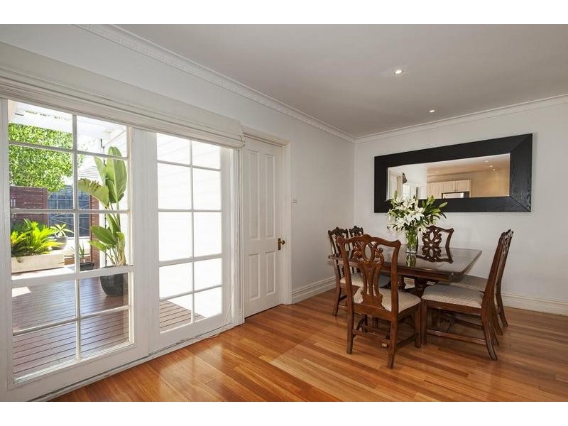 18 Empress Avenue, Kingsville VIC 3012