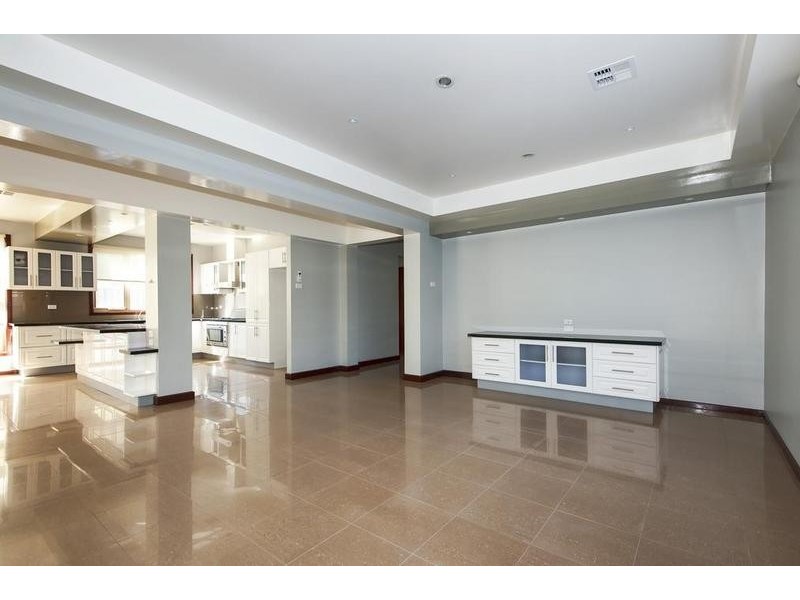 4 Bluebell Court, Sunshine North VIC 3020