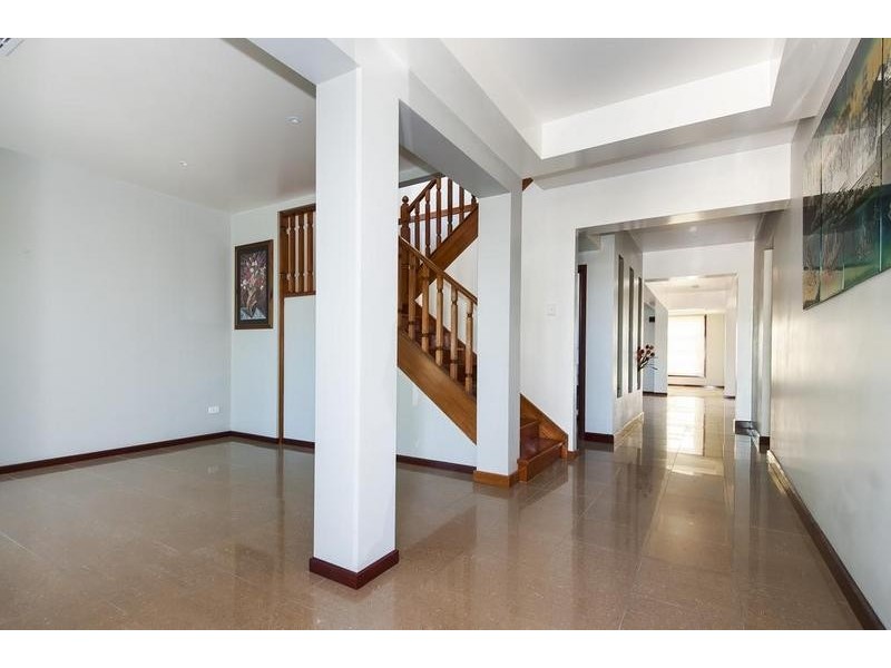 4 Bluebell Court, Sunshine North VIC 3020