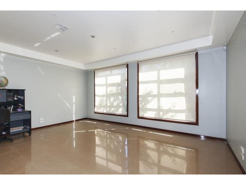 4 Bluebell Court, Sunshine North VIC 3020