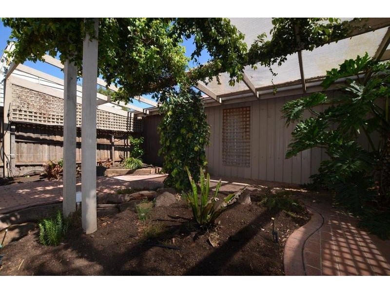 64 Gamon Street, Seddon VIC 3011