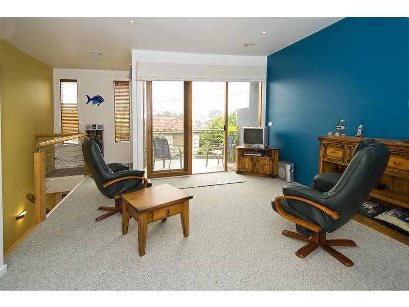 16A Gordon Parade, Yarraville VIC 3013