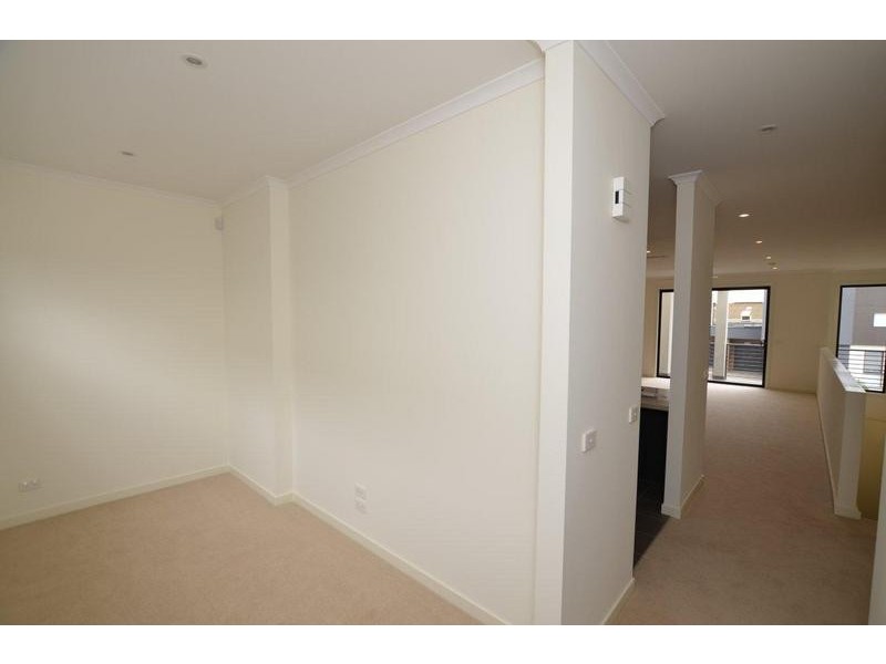 9 Souter Crescent, Footscray VIC 3011