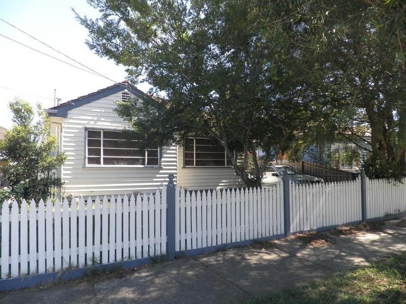 32 Angliss Street, Yarraville VIC 3013