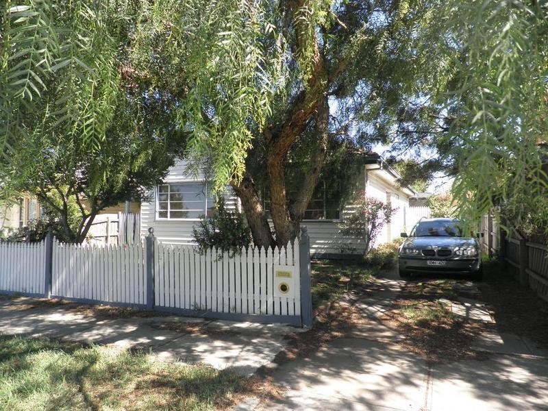 32 Angliss Street, Yarraville VIC 3013