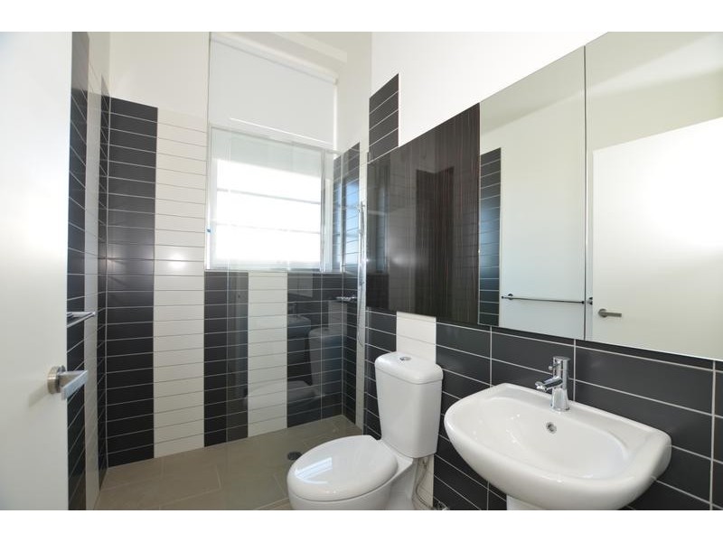 5/64 Cross Street, Footscray VIC 3011