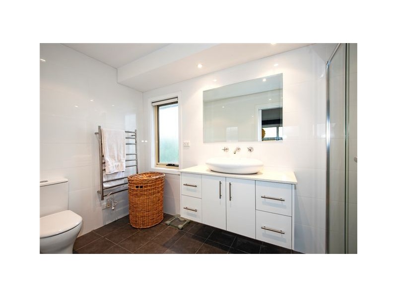 20 Empress Avenue, Kingsville VIC 3012