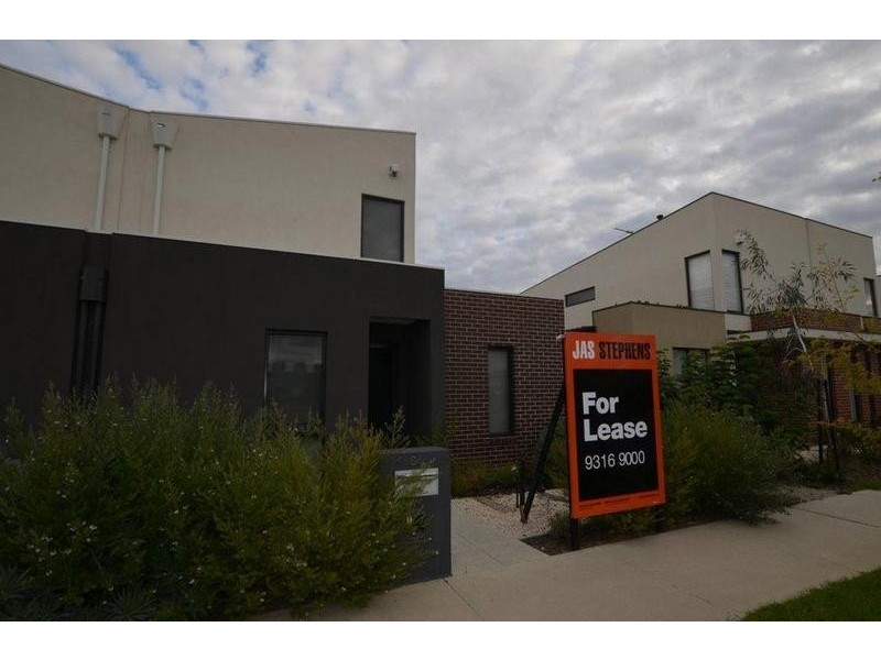 64 McDougall Drive, Footscray VIC 3011