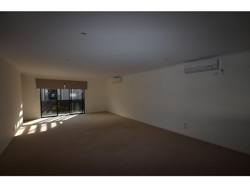 16/20 Hewitt Avenue, Footscray VIC 3011