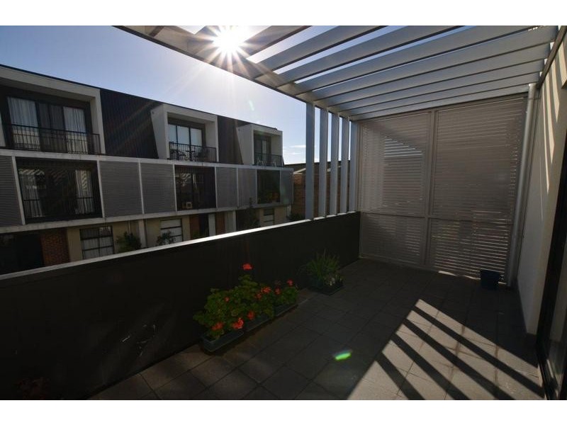 16/20 Hewitt Avenue, Footscray VIC 3011