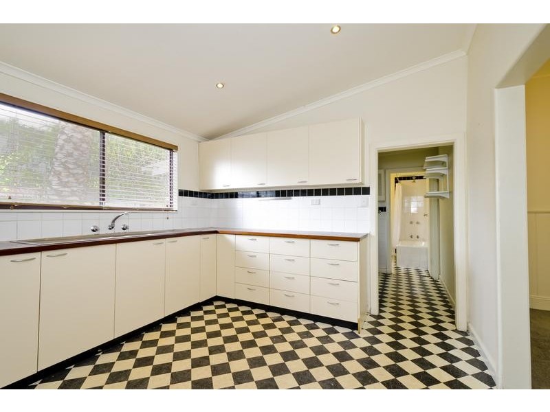 99 Hamilton Street, Yarraville VIC 3013