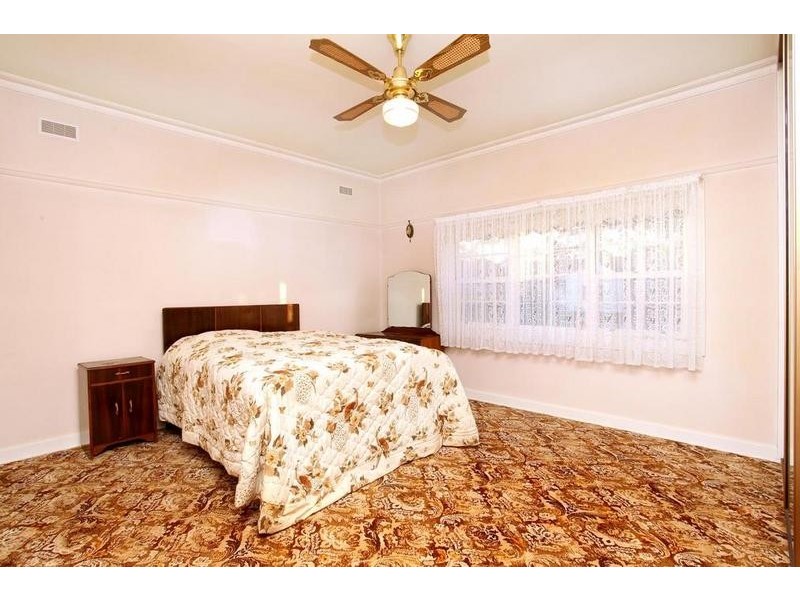 15 Dunedin Street, Maidstone VIC 3012