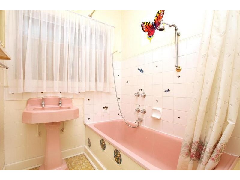 15 Dunedin Street, Maidstone VIC 3012