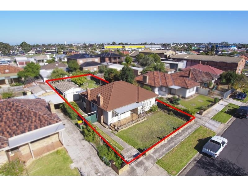 15 Dunedin Street, Maidstone VIC 3012