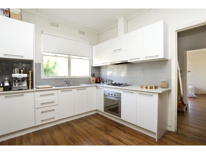 4 Omar Street, Maidstone VIC 3012