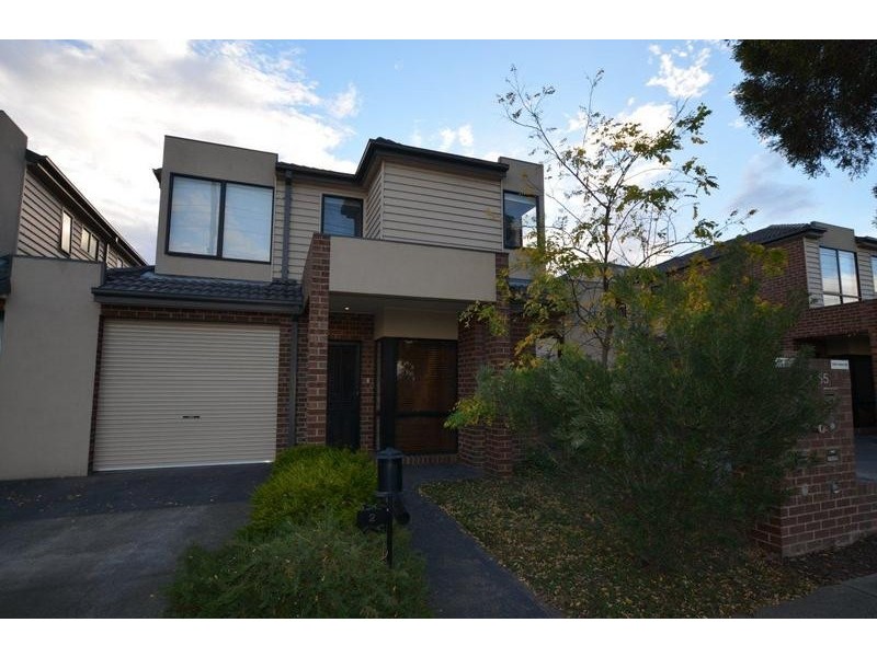 2/53 Kyle Road, Altona North VIC 3025