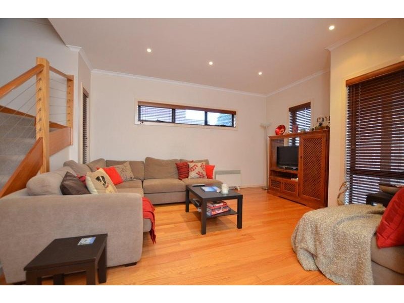 2/53 Kyle Road, Altona North VIC 3025