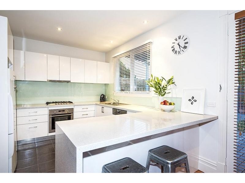 62 Queensville Street, Kingsville VIC 3012