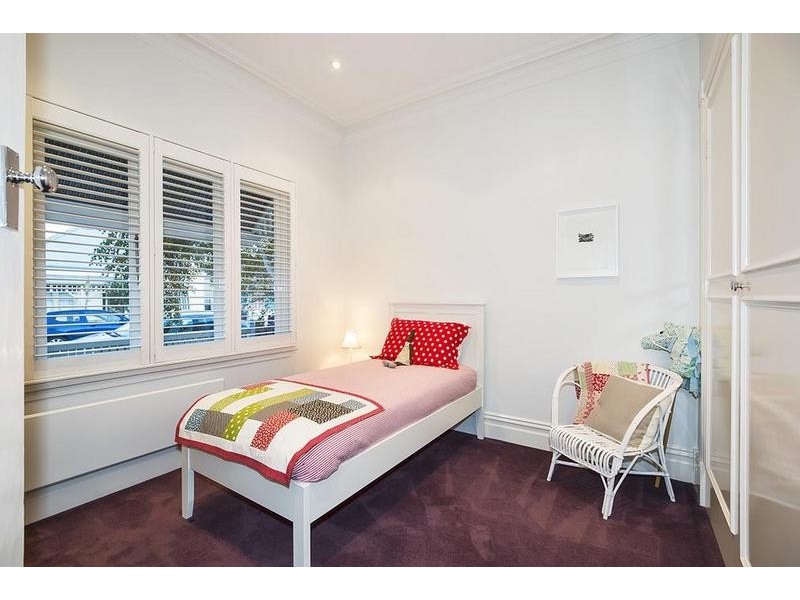 62 Queensville Street, Kingsville VIC 3012