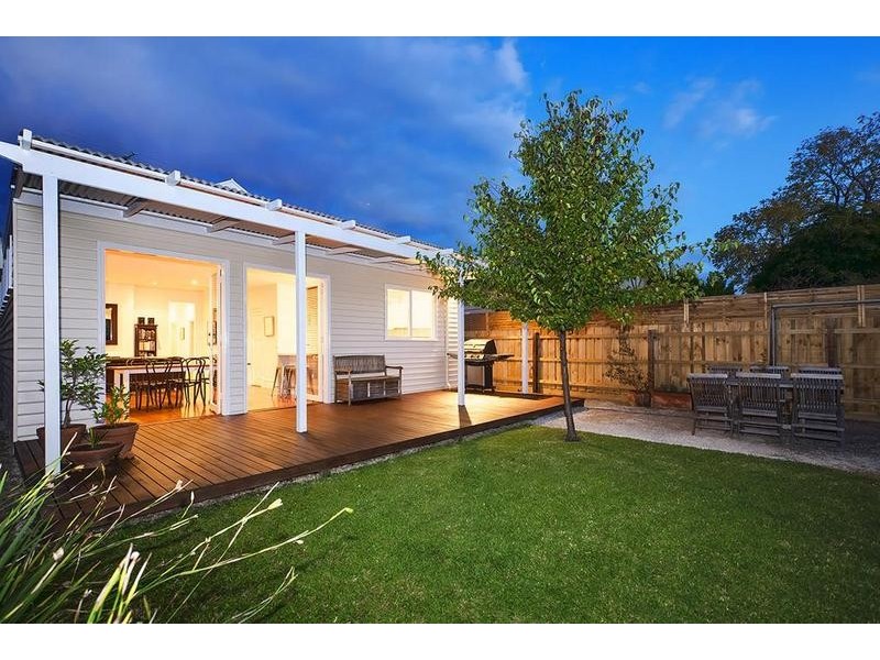 62 Queensville Street, Kingsville VIC 3012