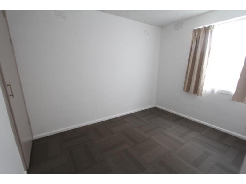 4/3 Lewis Street, Kingsville VIC 3012