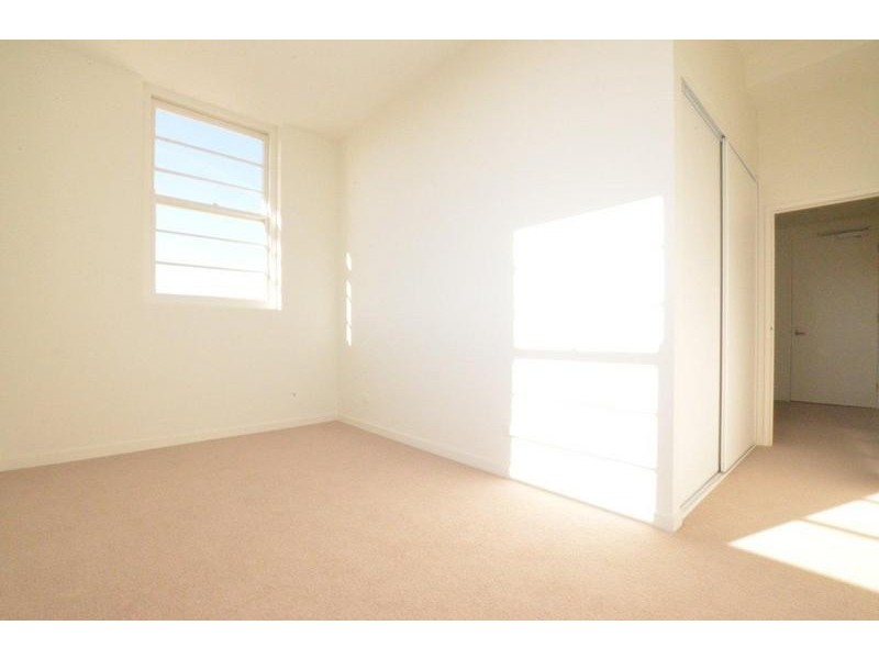 110C/64 Cross Street, Footscray VIC 3011