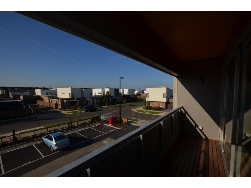 110C/64 Cross Street, Footscray VIC 3011