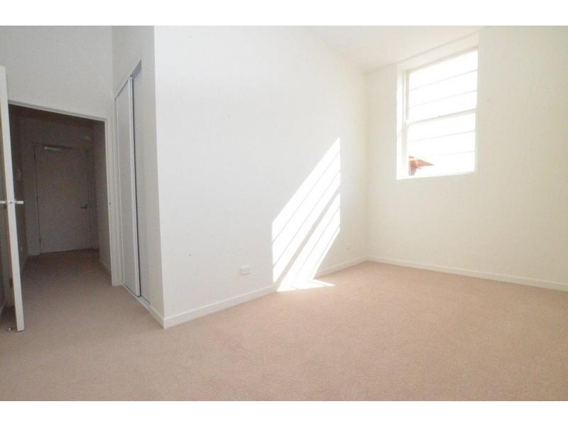 1C/64 Cross Street, Footscray VIC 3011