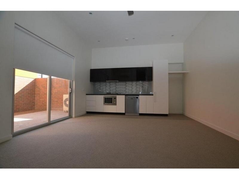 10C/64 Cross Street, Footscray VIC 3011