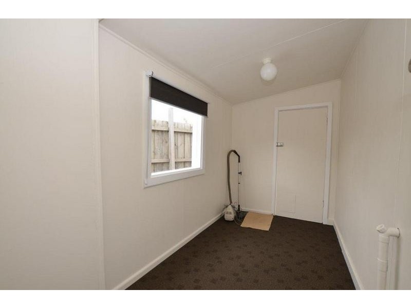 2 Burns Street, Maidstone VIC 3012