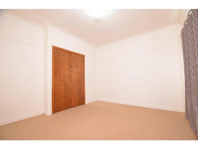 2 Burns Street, Maidstone VIC 3012