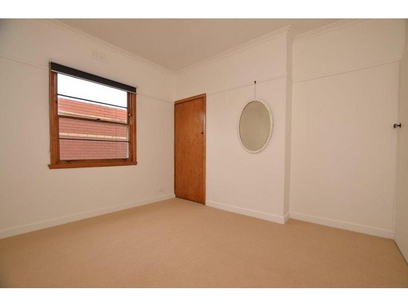 2 Burns Street, Maidstone VIC 3012