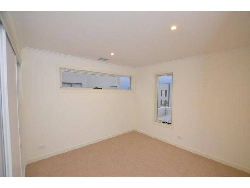 7 Beaurepaire Parade, Footscray VIC 3011