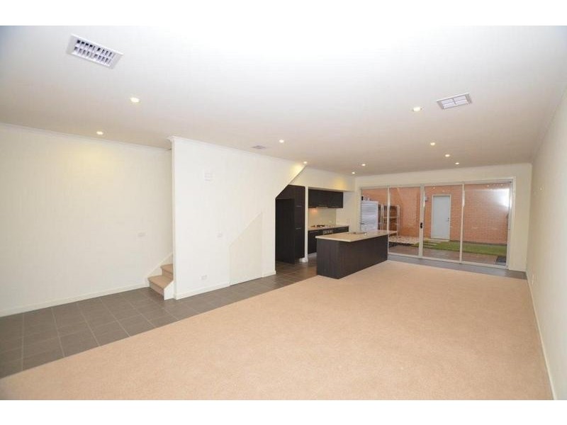 7 Beaurepaire Parade, Footscray VIC 3011