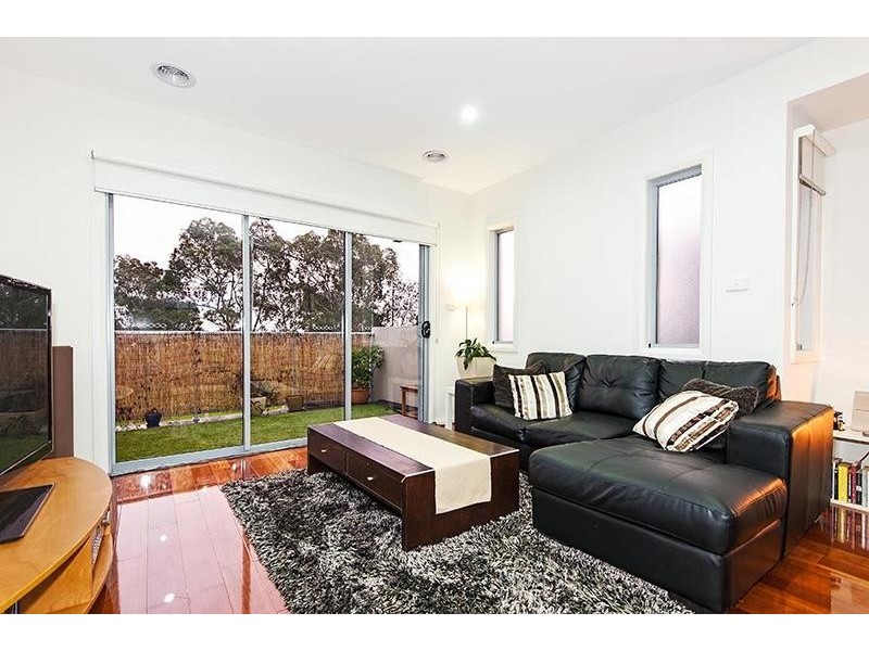 3/10 Greenham Street, Maidstone VIC 3012