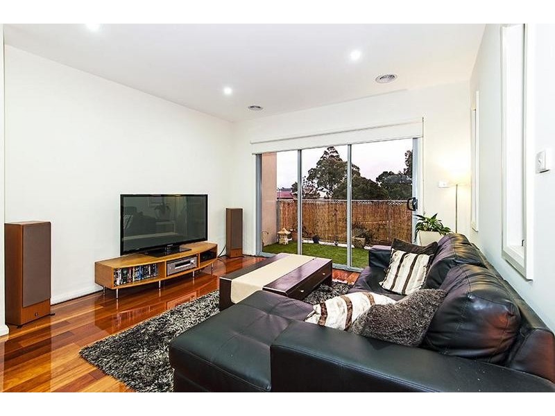 3/10 Greenham Street, Maidstone VIC 3012