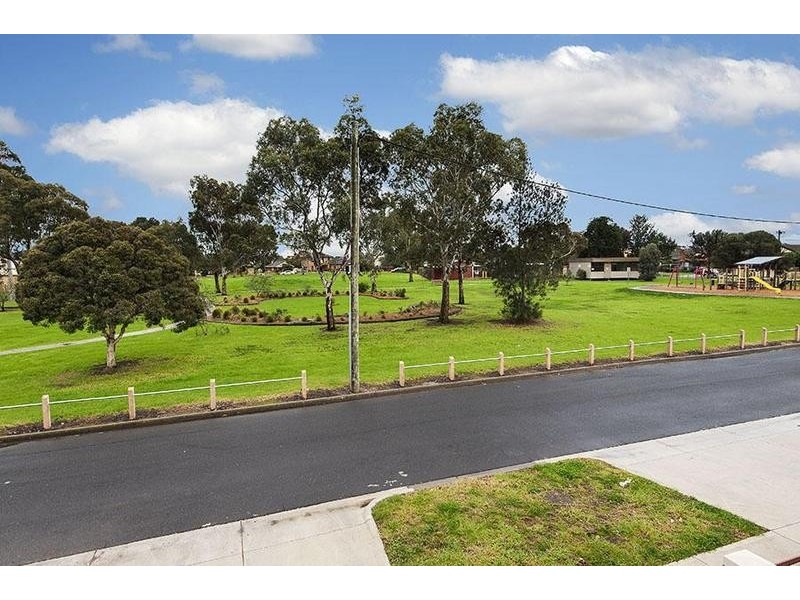 3/10 Greenham Street, Maidstone VIC 3012