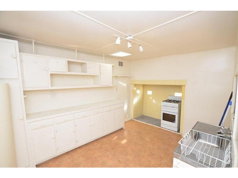 64 Pilgrim Street, Seddon VIC 3011