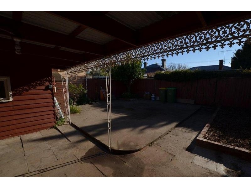 64 Pilgrim Street, Seddon VIC 3011