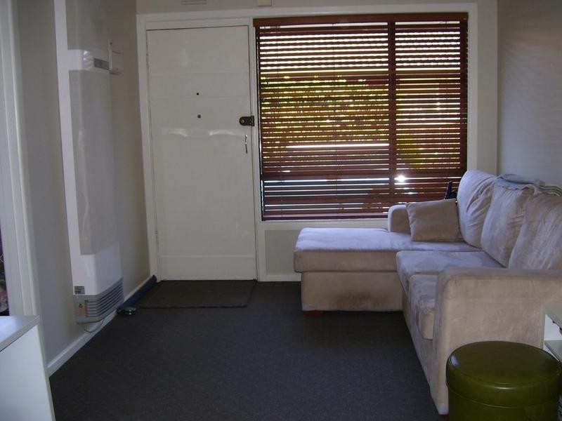 2/79 Kernot Street, Spotswood VIC 3015